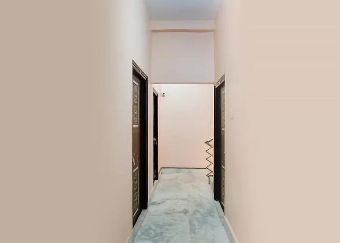 Hotel O Blue Rose
